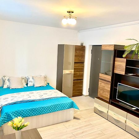 Garsoniera Trivale City Lägenhet Piteşti Exteriör bild